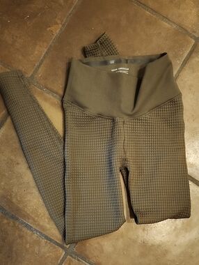 Good American Olive Waffle High Rise Compression Leggings w! Wide Waistband 00/0